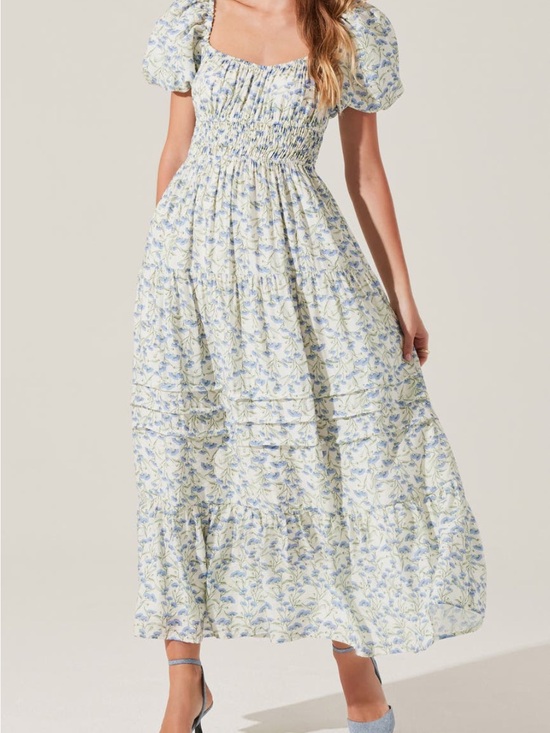 Astr Dresses & Skirts - ASTR the Label Florentina Anthropologie Blue Floral Smocked Midi Dress Medium